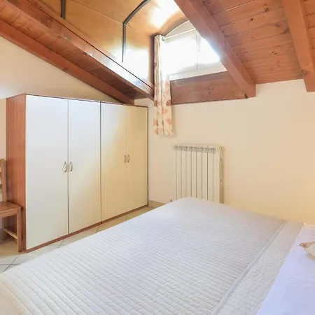 1 Bedroom Amazing In Apartment
